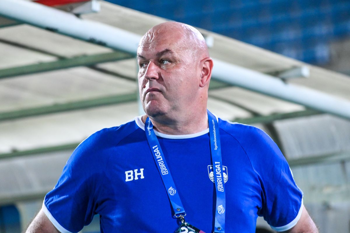 Daftar Pelatih Persib Bandung dari Dulu hingga Sekarang
