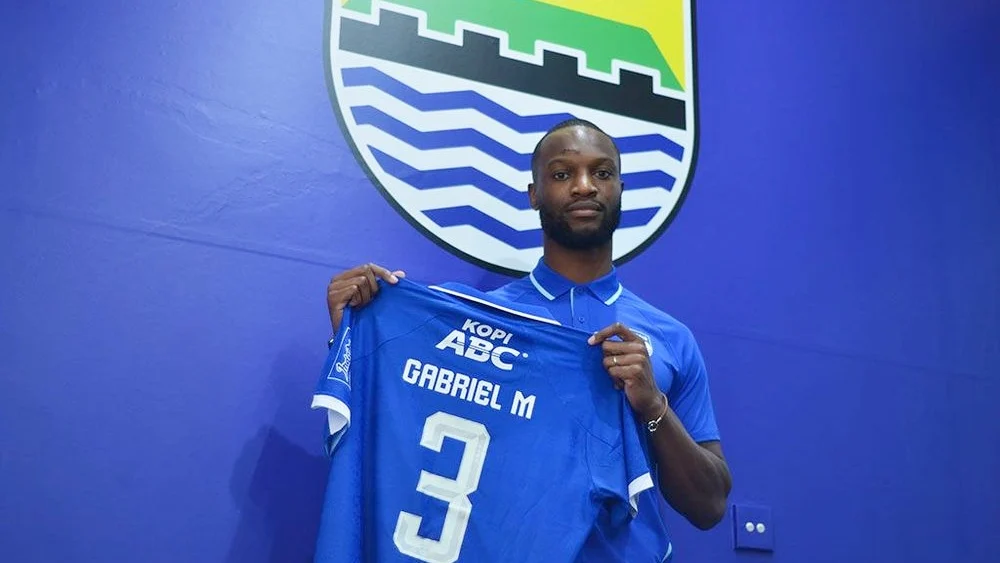 Mengenal Gabriel Mutombo: Profil dan Perjalanan Karier di Lapangan Hijau